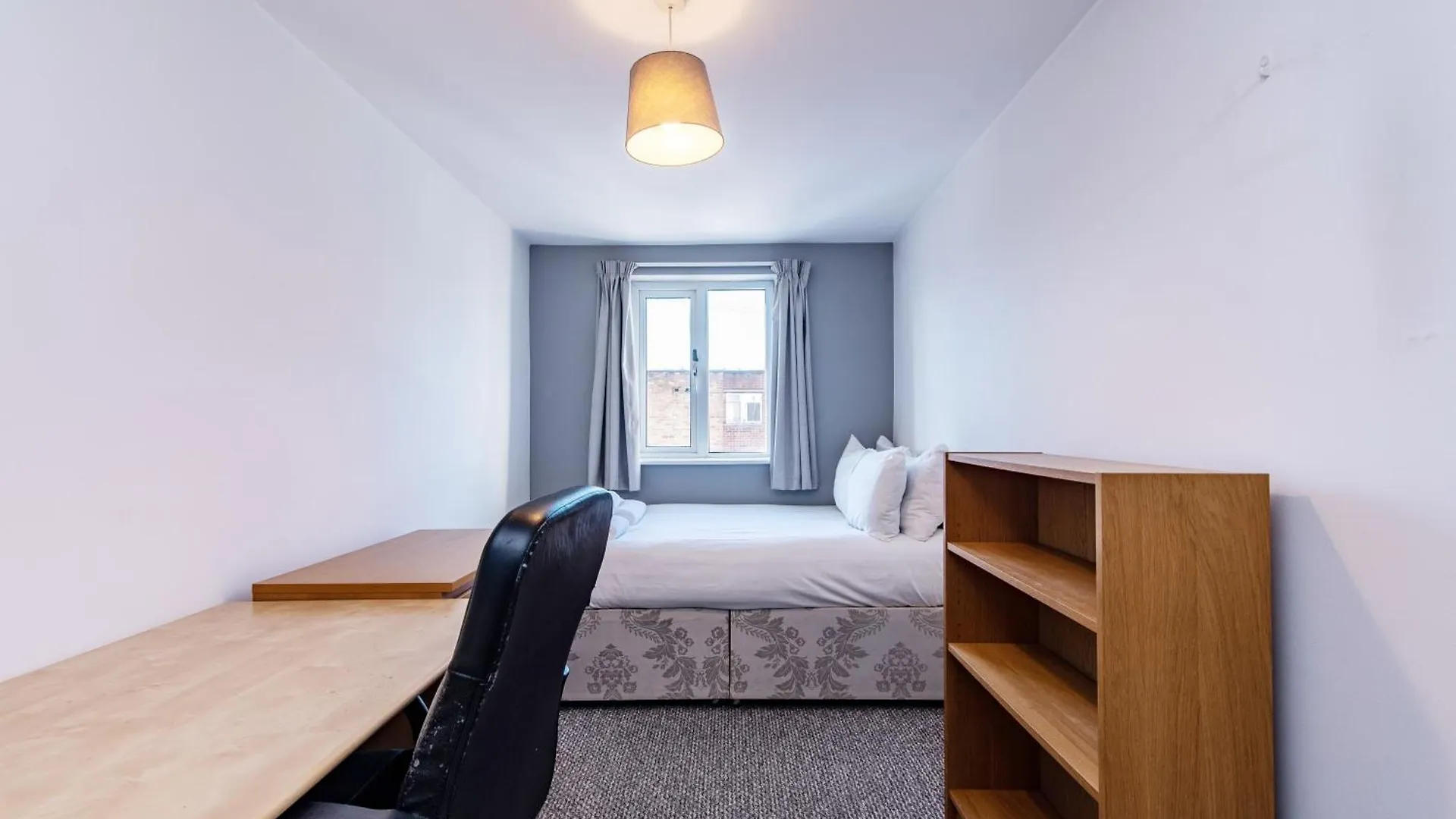 Spacious 6 Bedroom House - Ideal For Contractors Nottingham 0*,